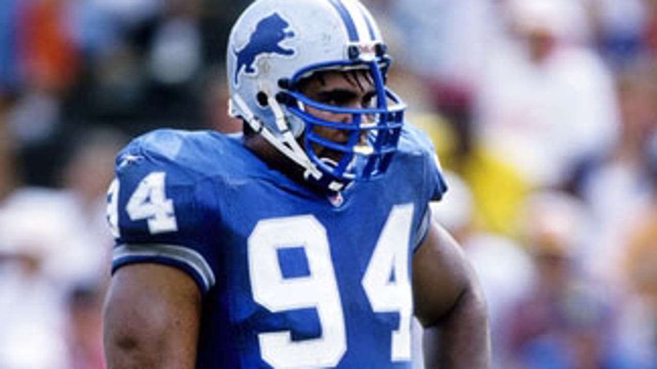 Bankruptcy helped former Lions DT Luther Elliss grow, teach others